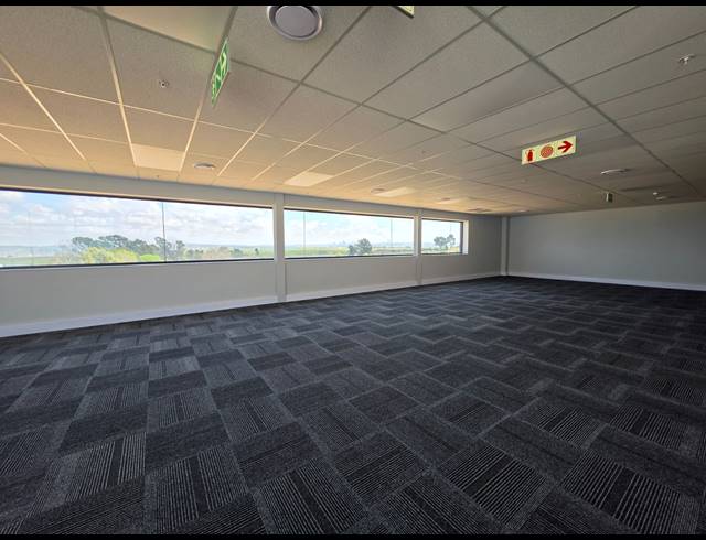 2,899M² WAREHOUSE TO LET IN AIRPORT PARK